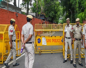 Four hospitals in Delhi receive bomb threat mail