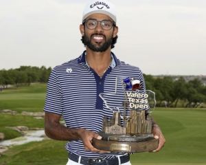 Indian-American Akshay Bhatia claims dramatic win, books Augusta Masters spot