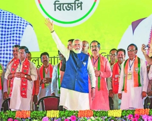 Modi, Mamata faceoff in Bengal
