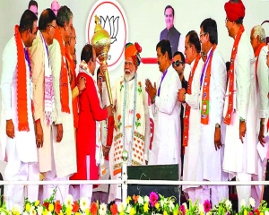 Modi takes Hanuman Chalisa dig at Congress