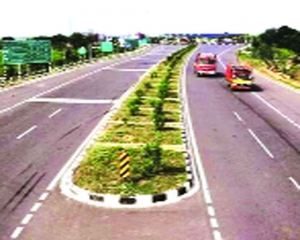NHAI identifies 33 highway stretches for monetisation