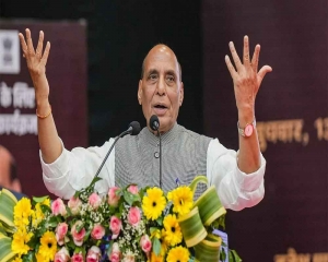 Rajnath Singh seeks Cong stand on CPI(M) manifesto promise to dismantle nukes