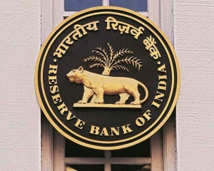 RBI holds repo rate at 6.5 pc for 7th consecutive time
