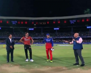 RCB win toss, elect to bowl against SRH in IPL