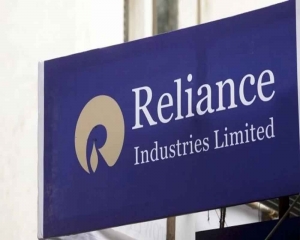 Reliance Industries shares climb nearly 1 pc post earnings