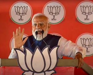 This election is to punish those who are against Constitution: PM Modi