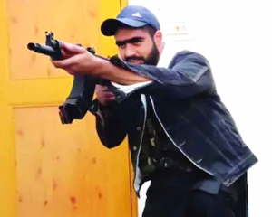 Top LeT commander among  2 terrorists killed in Kashmir