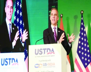 US to cut visa wait time for Indians