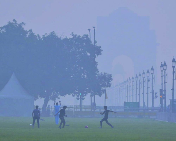 Air quality dips to ‘very poor’ as pollutants linger