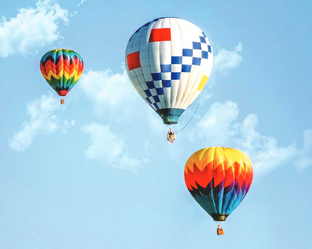 Balloons from Belarus disrupt Lithuanian airport