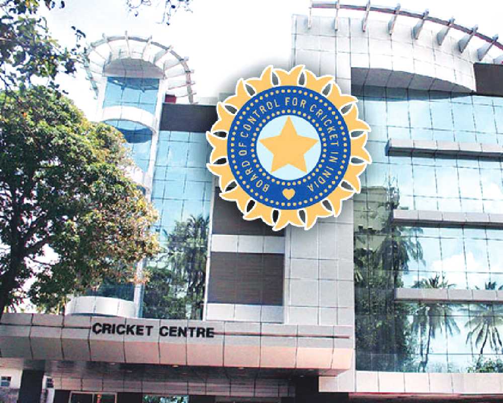 BCCI announces `21 cr award for team, staff