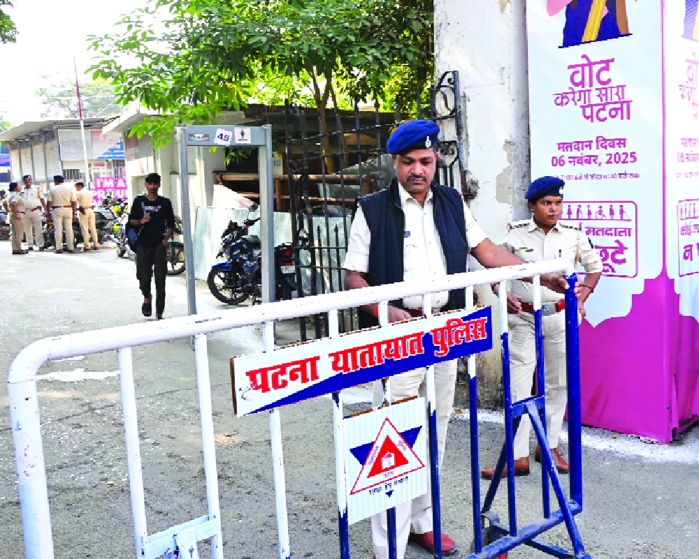 Bihar awaits results as EVMs open