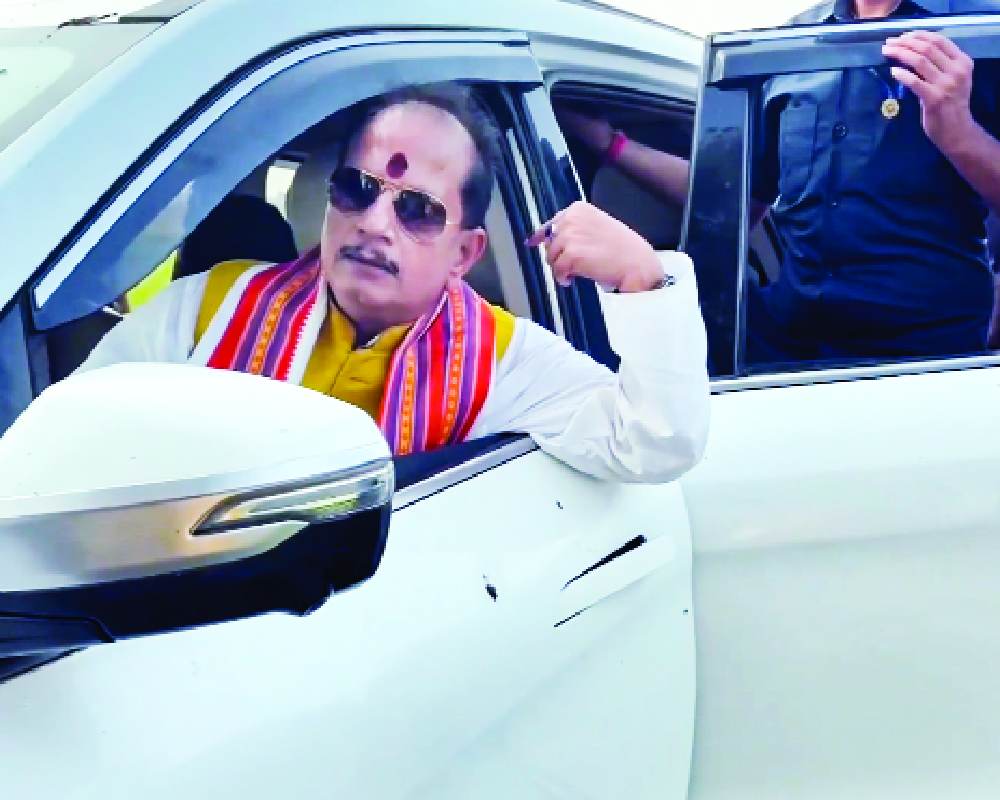 Bihar Deputy CM Sinha alleges his convoy attacked by RJD supporters