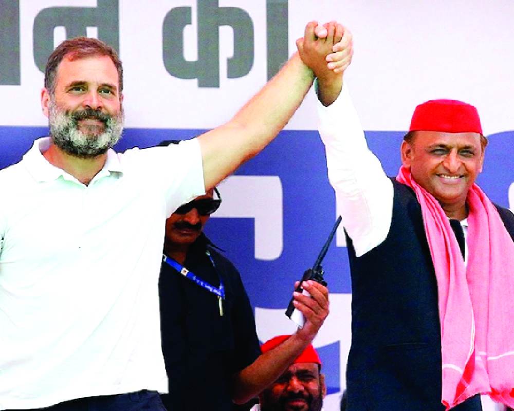 Bihar polls: Cracks appear in Congress-SP alliance