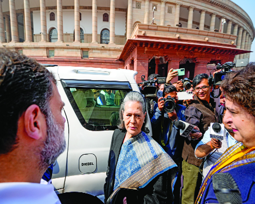 BJP moves Privilege against Sonia