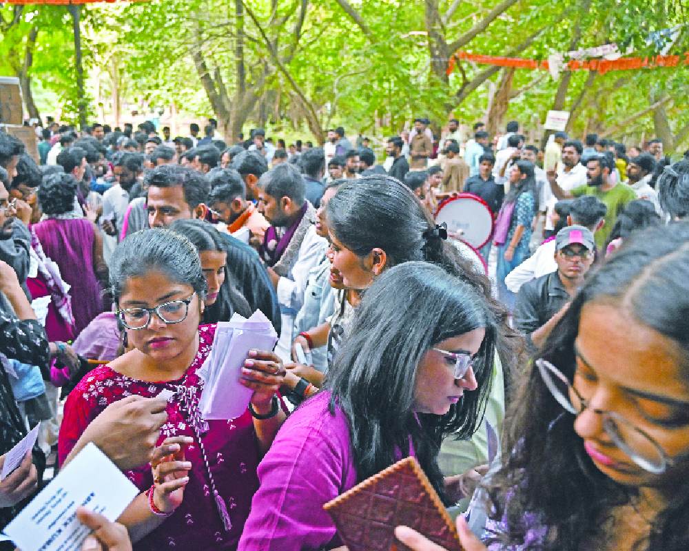 Buzz on JNU campus as students cast votes