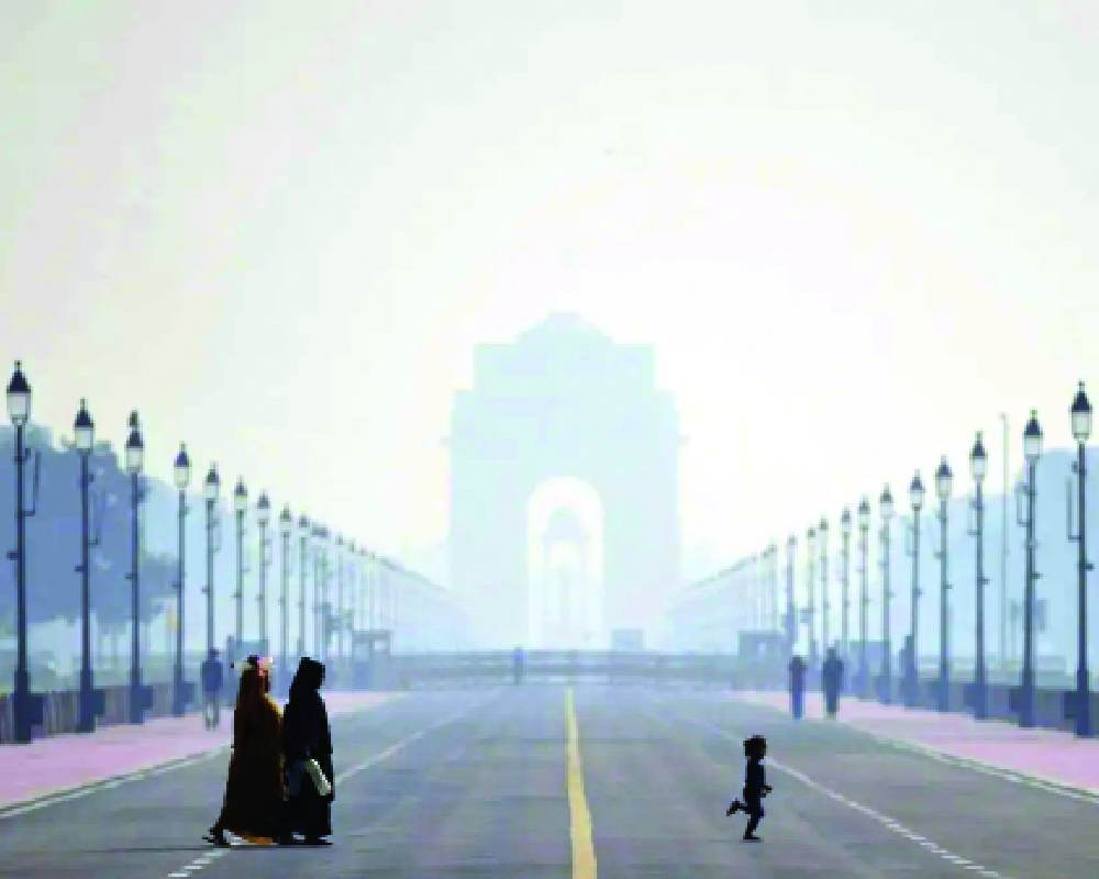 Capital shrouded in haze, AQI hits 309