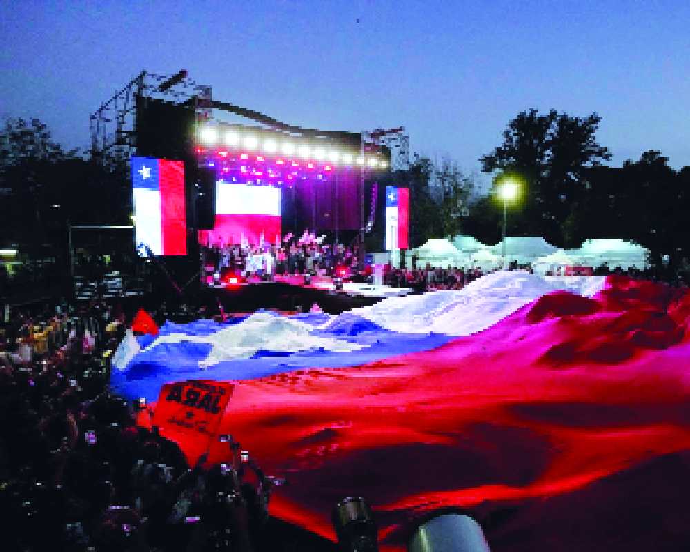 Chileans are divided on presidential runoff