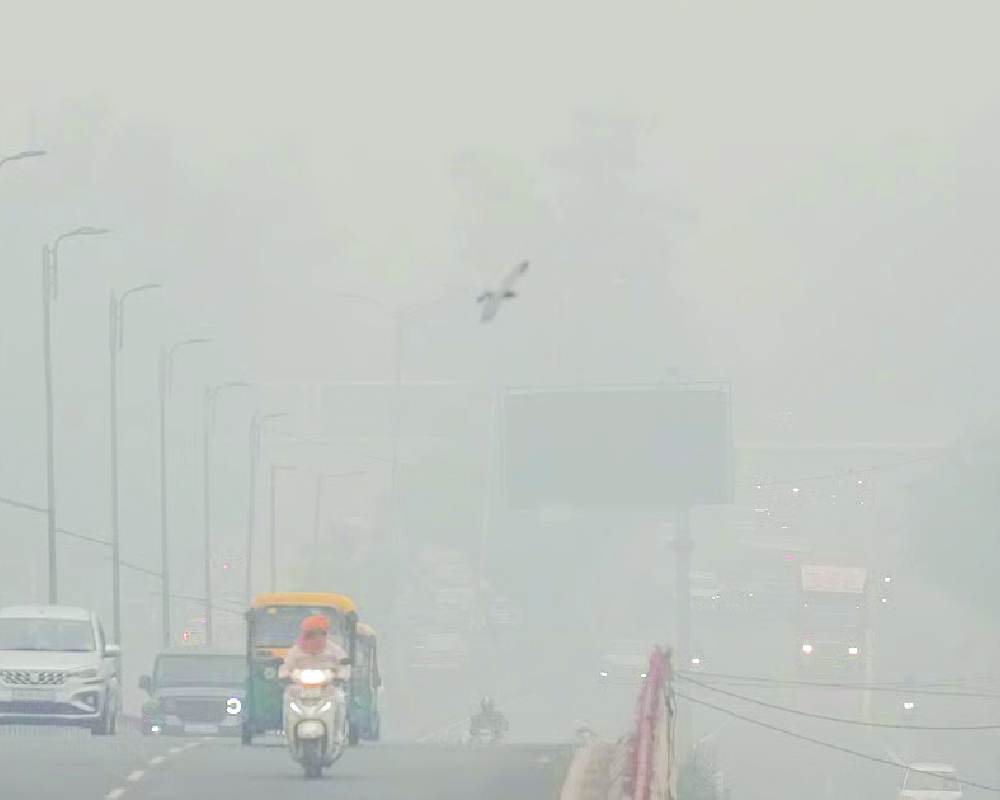 City AQI again slips to very poor