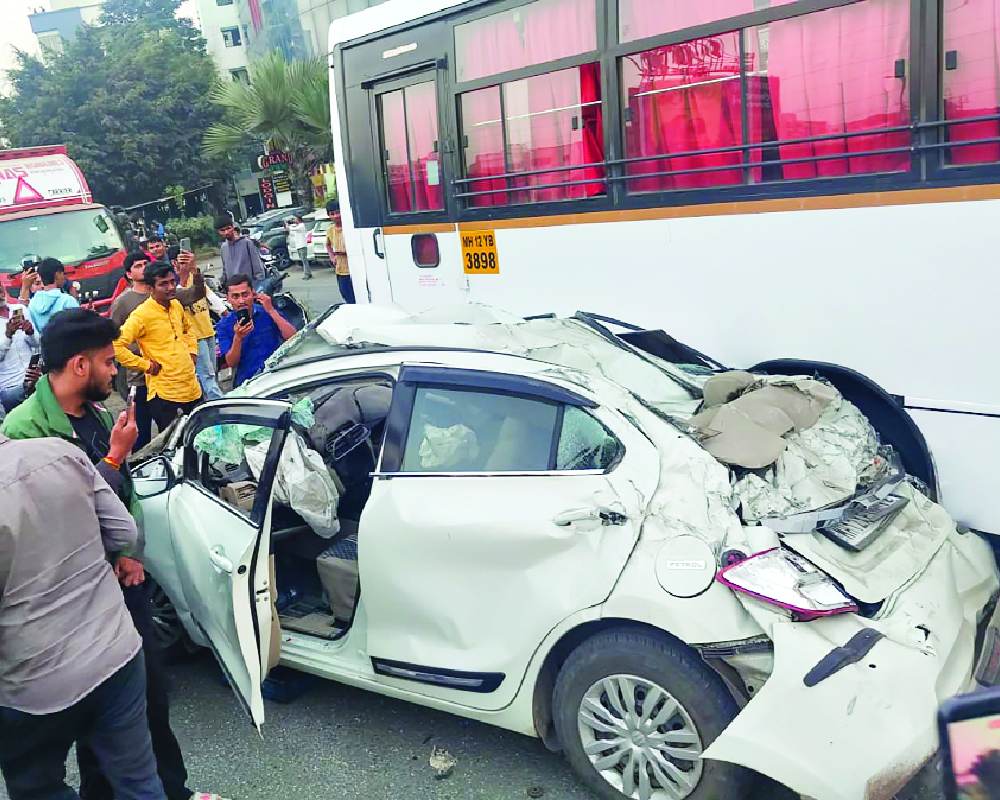 Crushed between trucks, 8 dead in Pune collision