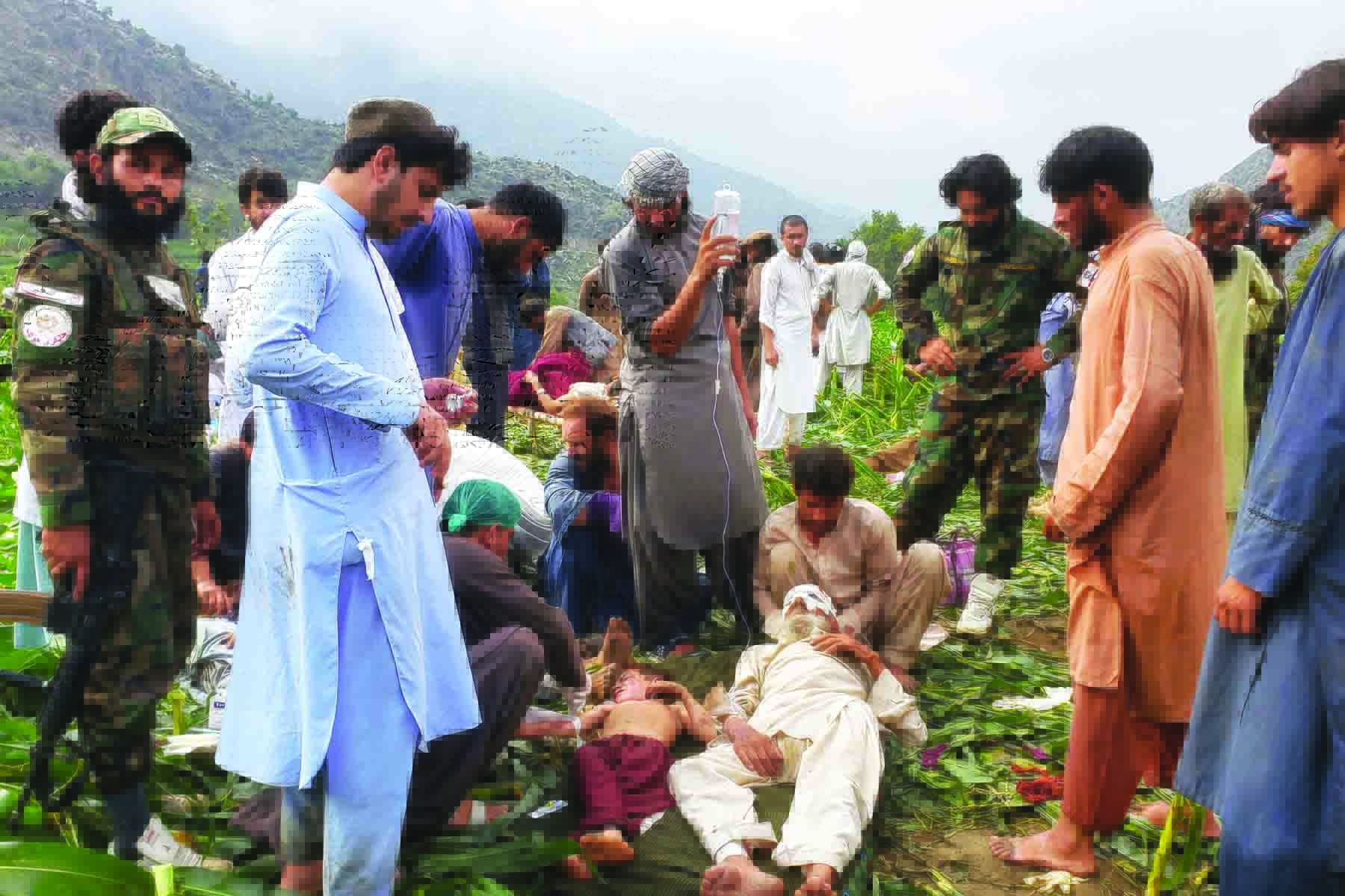 Earthquake rattles Afghanistan, over 800 killed