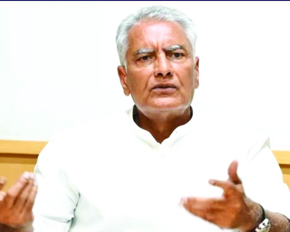 Gangsters in uniform: BJP’s Jakhar hits at Punjab Police