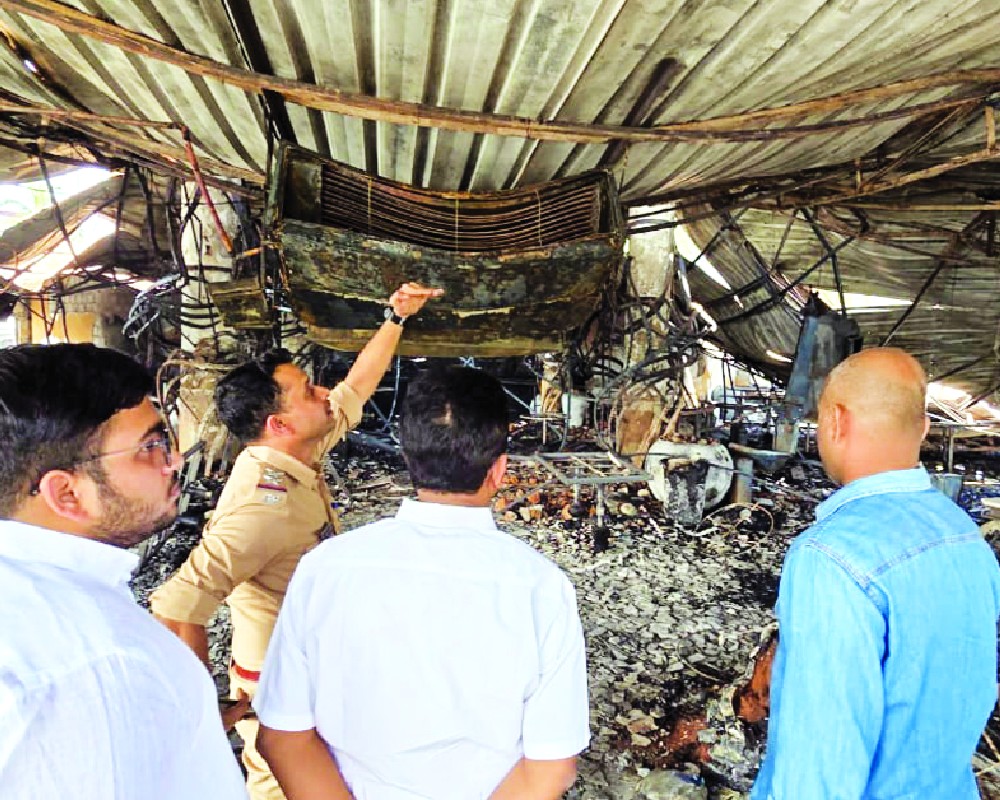 Goa nightclub blaze kills 25