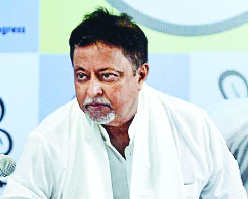 HC disqualifies TMC leader Mukul Roy from West Bengal Assembly