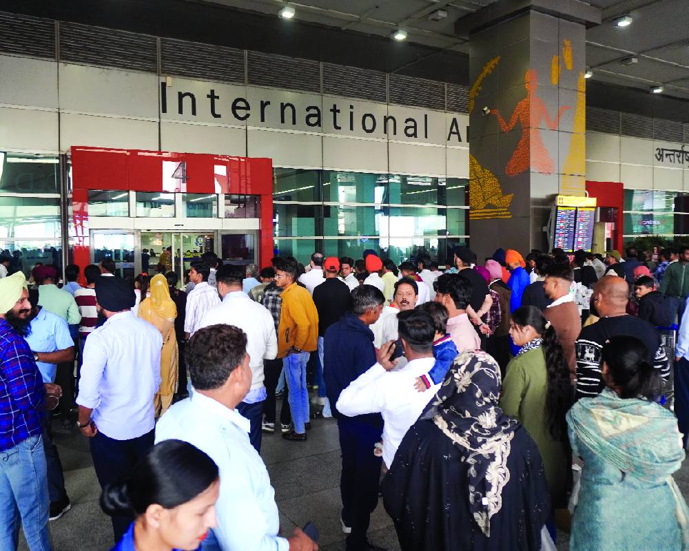 IGIA crippled: 1,000 flights delayed after technical snag