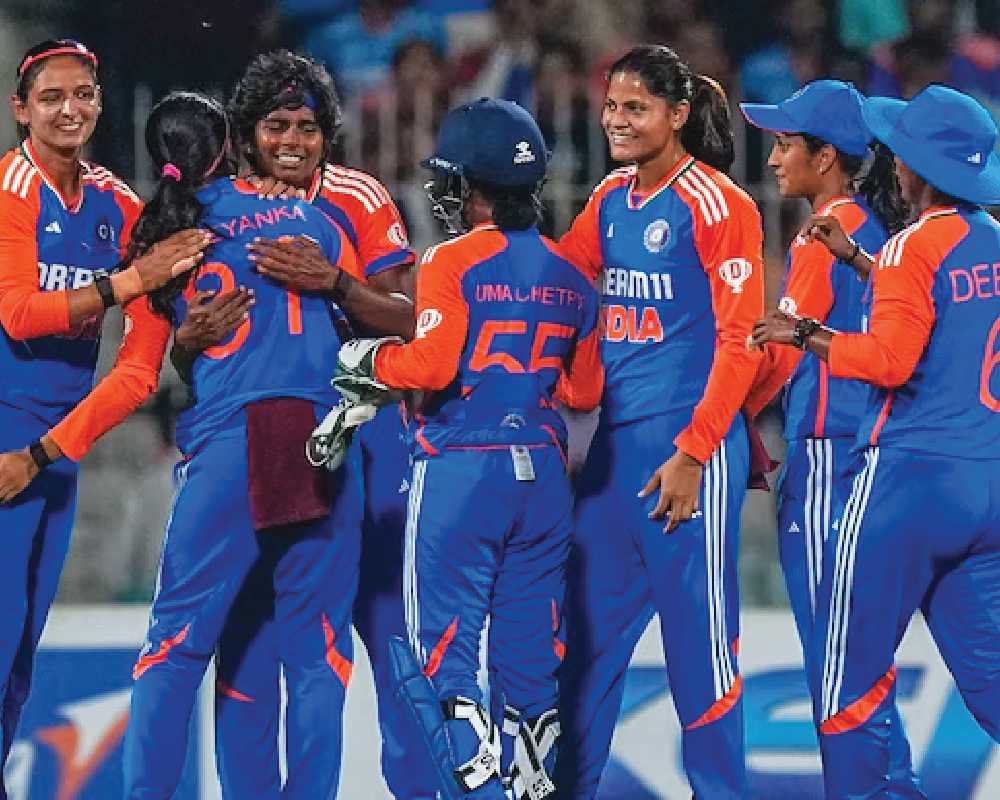 India under pressure to fix bowling balance ahead of crucial England