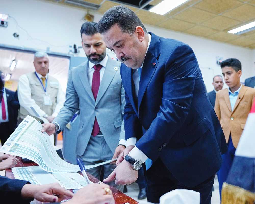 Iraqis vote in parliamentary election marked by tight security and major political boycott
