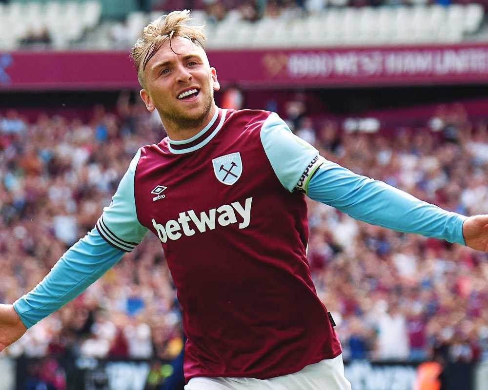 Jarod Bowen rescues West Ham from Everton in Nuno’s encouraging start