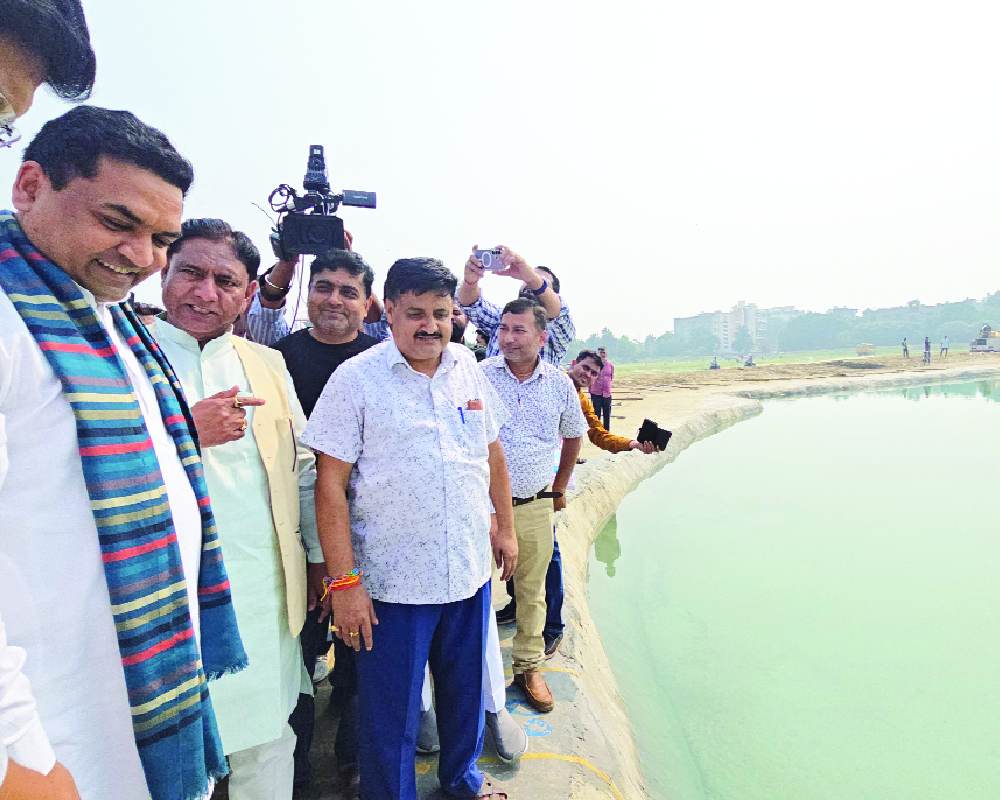 Kapil Mishra inspects Chhath ghats