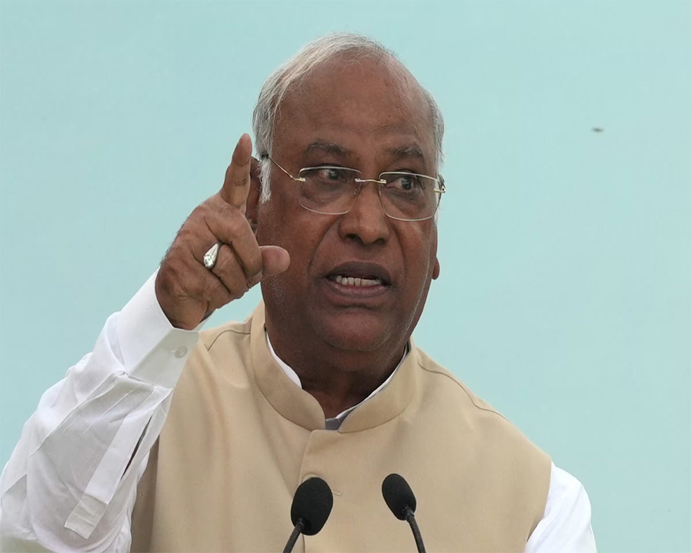 Making cuts in implementation of MGNREGA 'crime against Constitution': Kharge