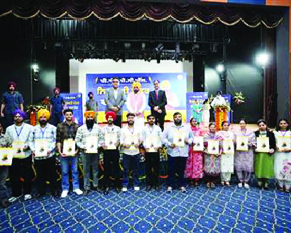 Mann hands over appointment letters to 2,105 youth