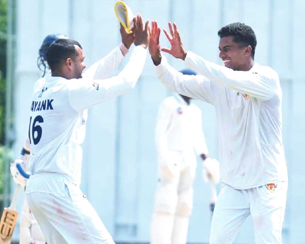 Mohsin claims 6 as Karnataka crush Kerala by an innings, 164 runs