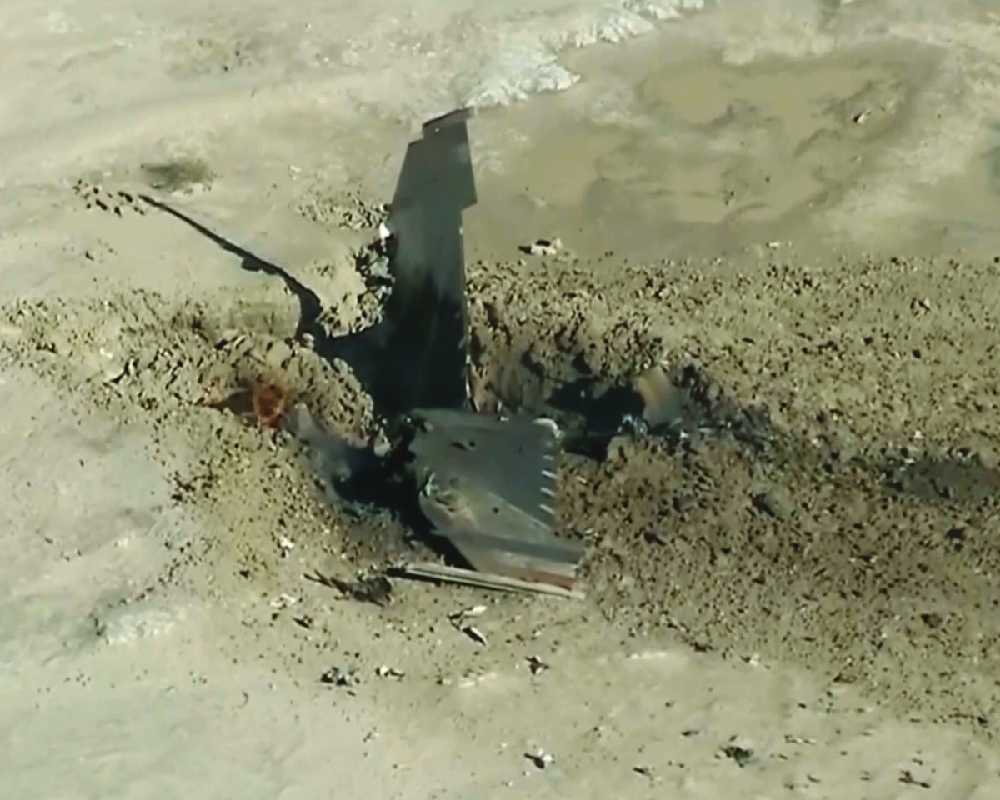 Pilot safely ejects before  F-16 crashes in US