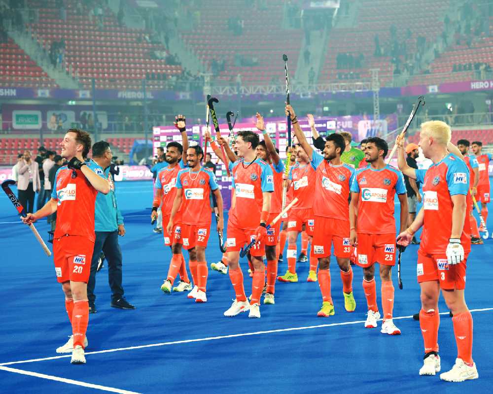 Pipers Overhauls Staff, Retains 17 Players For Hil