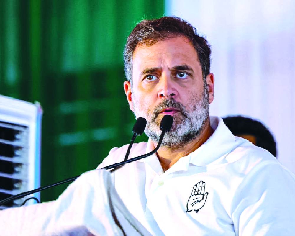 PM lacks courage to confront Trump: Rahul