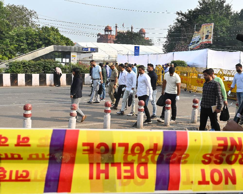 Probe launched into explosives used in Red Fort blast