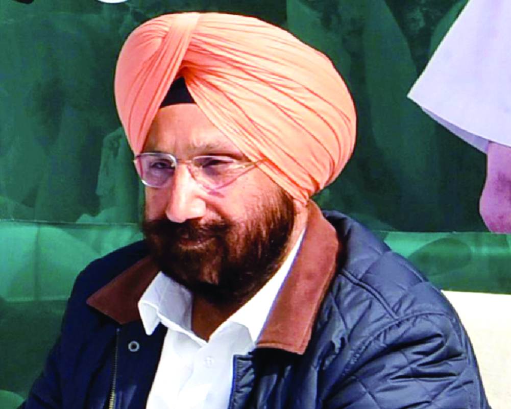 Randhawa slams Navjot Kaur’s Rs 500 crore CM chair claim