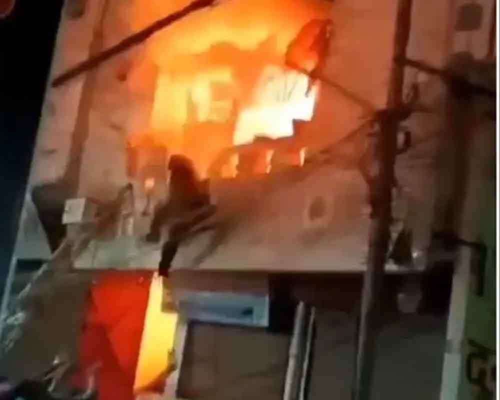 Six jump to escape house fire in Delhi's Nangloi