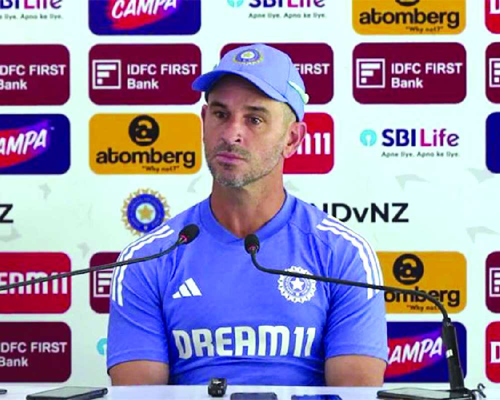 Slight desperation to win ODI series after below par Test performance: Doeschate