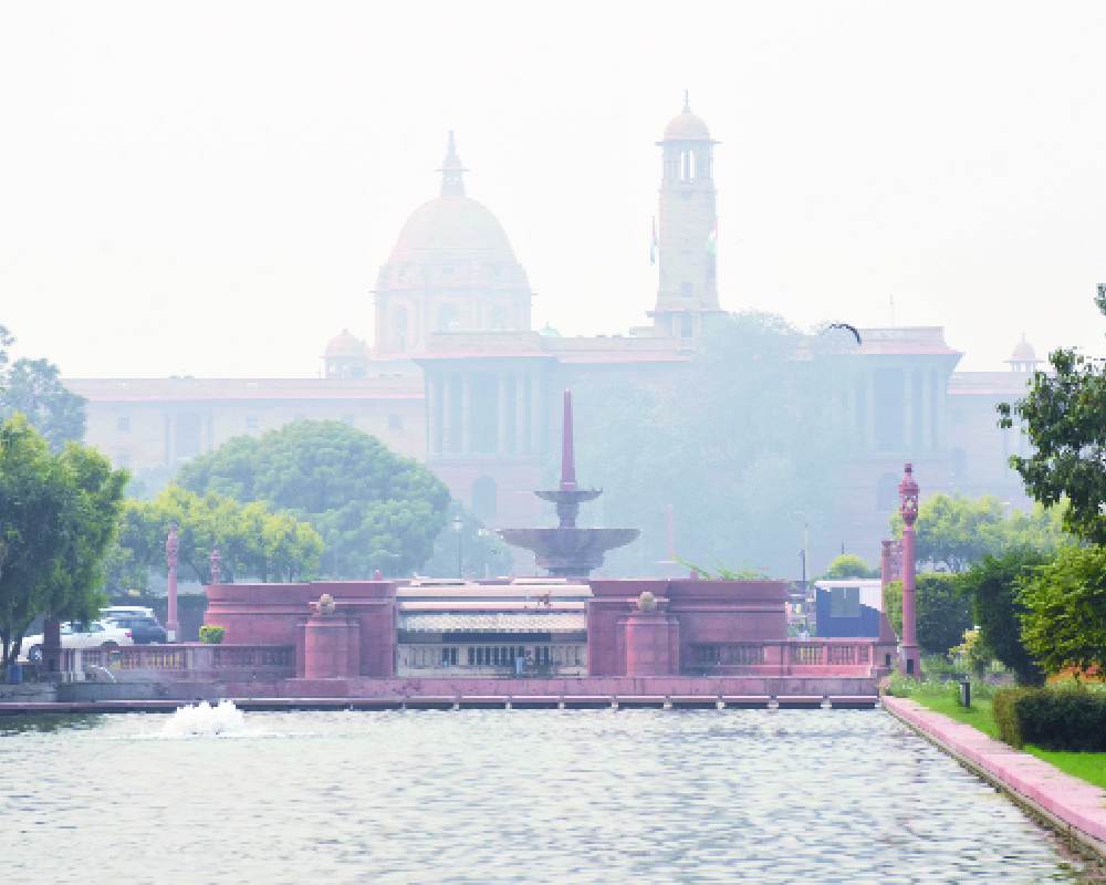 Toxic air continues to envelope Delhi