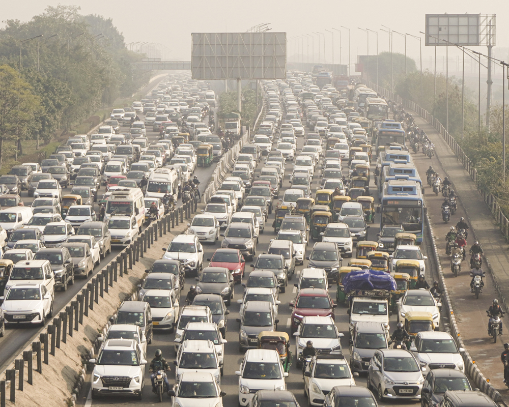 Traffic disruptions in central Delhi due to full dress rehearsal for R-Day parade