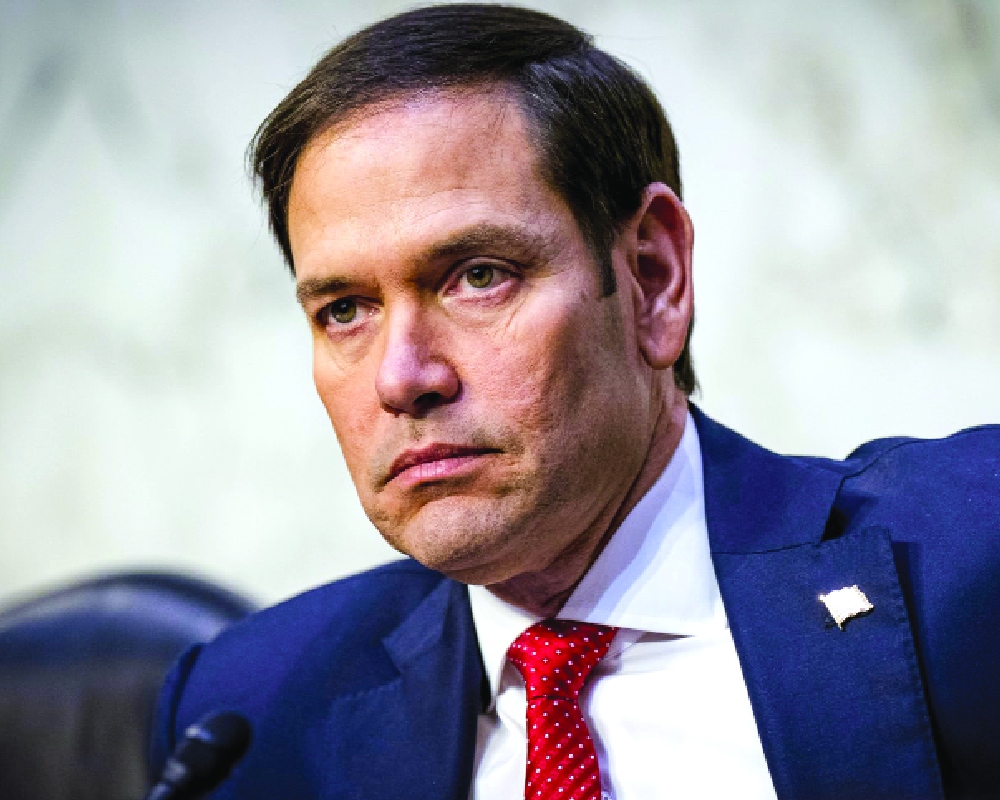 US courts Pakistan as India watches