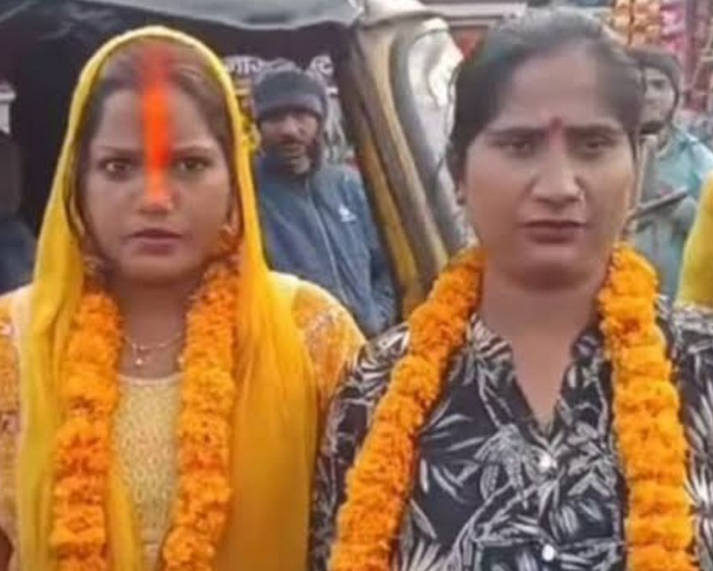 Wives of alcoholic spouses tie knot with each other in UP's Gorakhpur