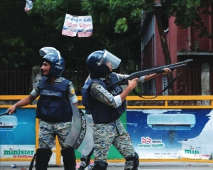 Bangladesh Police stages drill amid fears of unrest