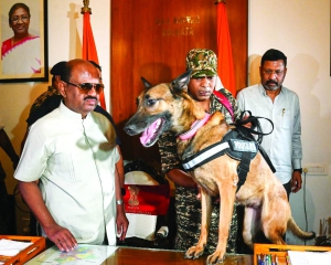 Bengal Governor Bose leads bomb squad to search at Raj Bhavan