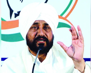Channi slams Centre over Panjab University restructuring